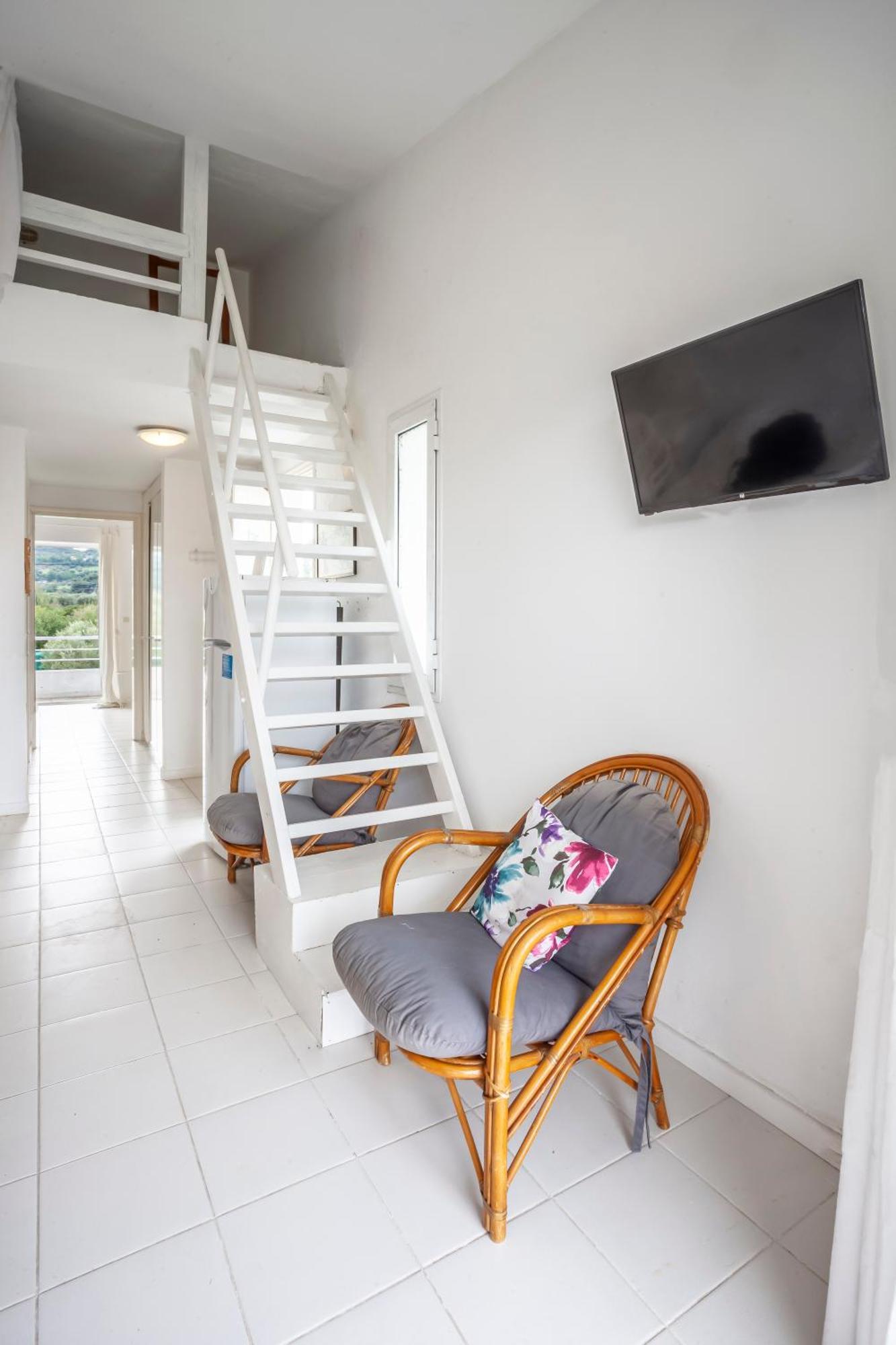 Akrotiri Apartment 佩科霍里 外观 照片